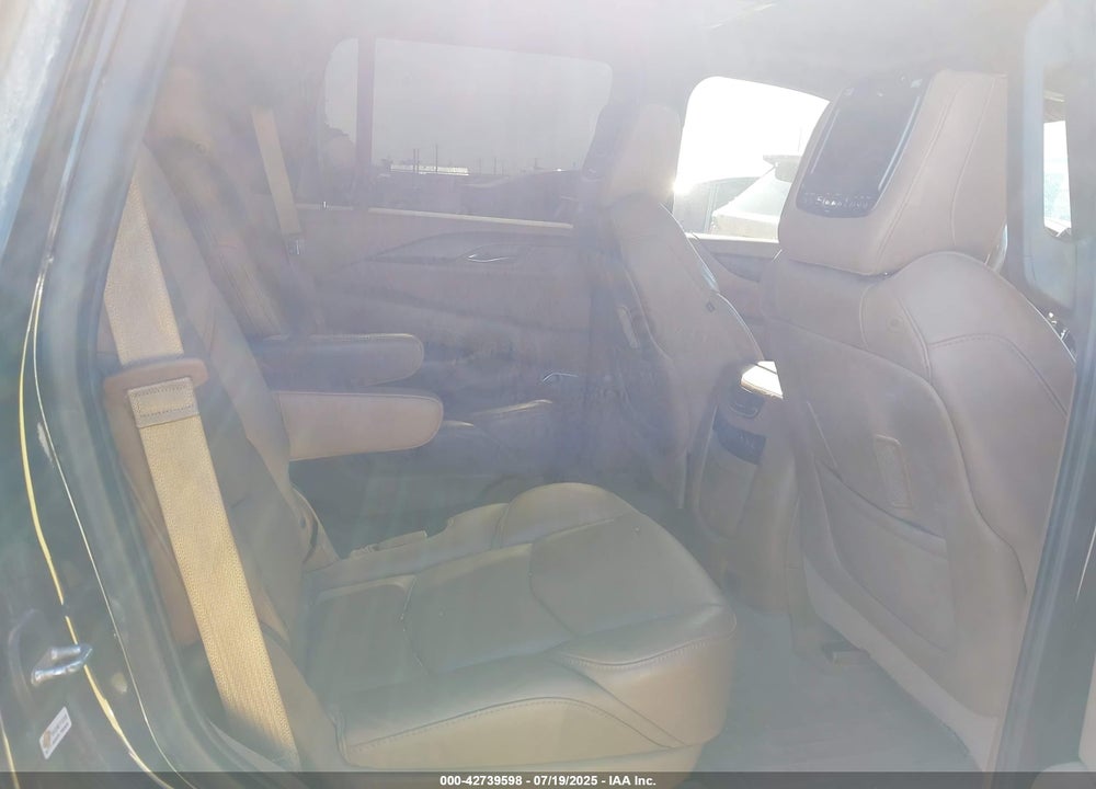 2017 CADILLAC ESCALADE PLATINUM VIN: 1GYS4DKJ9HR290766