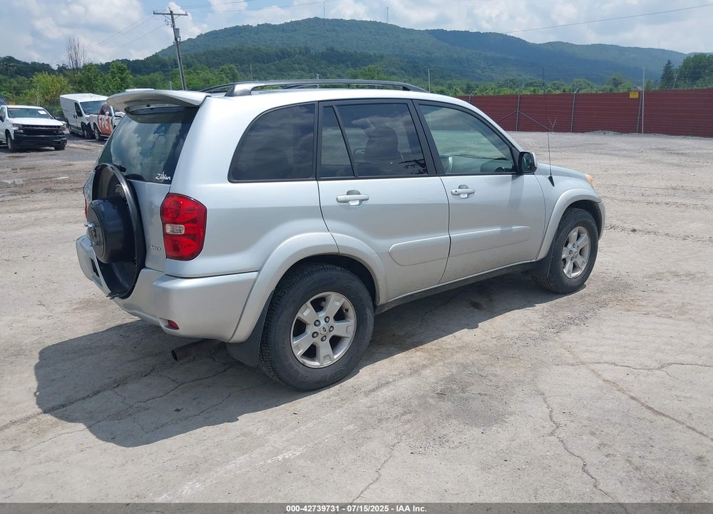 2005 TOYOTA RAV4 VIN: JTEHD20V950039378
