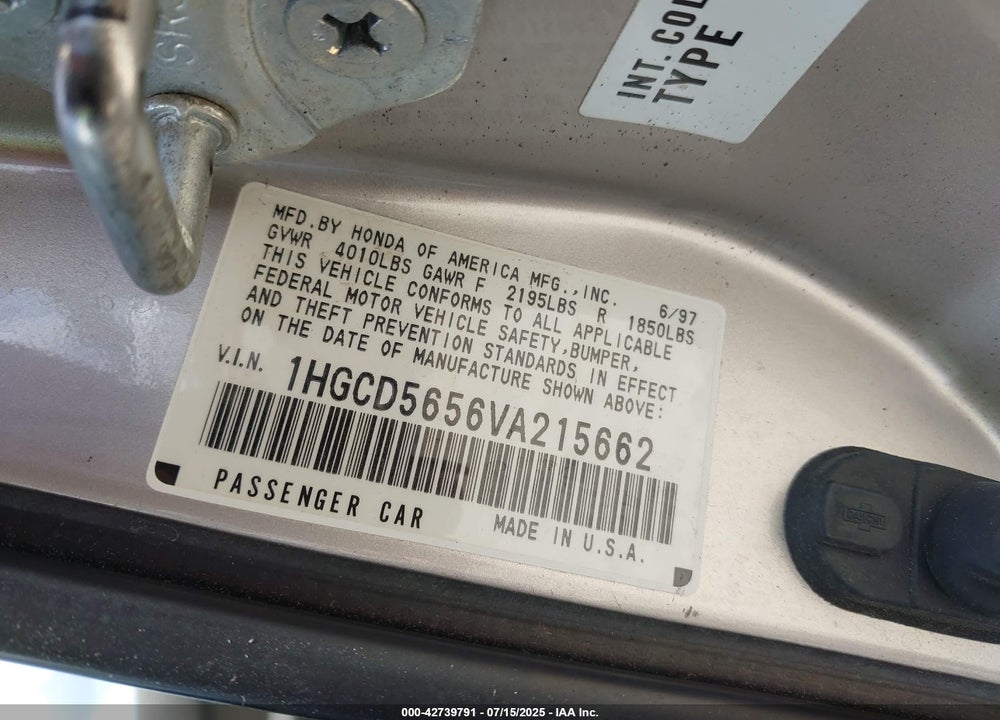 1997 HONDA ACCORD EX VIN: 1HGCD5656VA215662