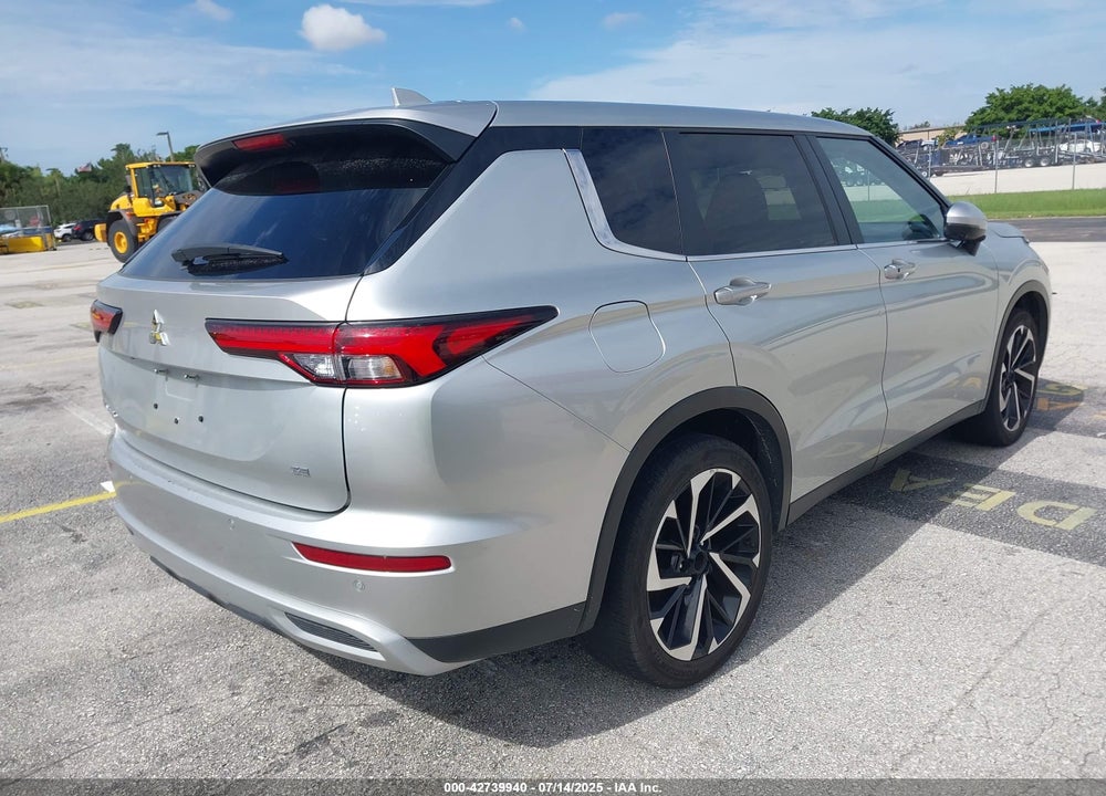 2024 MITSUBISHI OUTLANDER VIN: JA4J3VA85RZ026738
