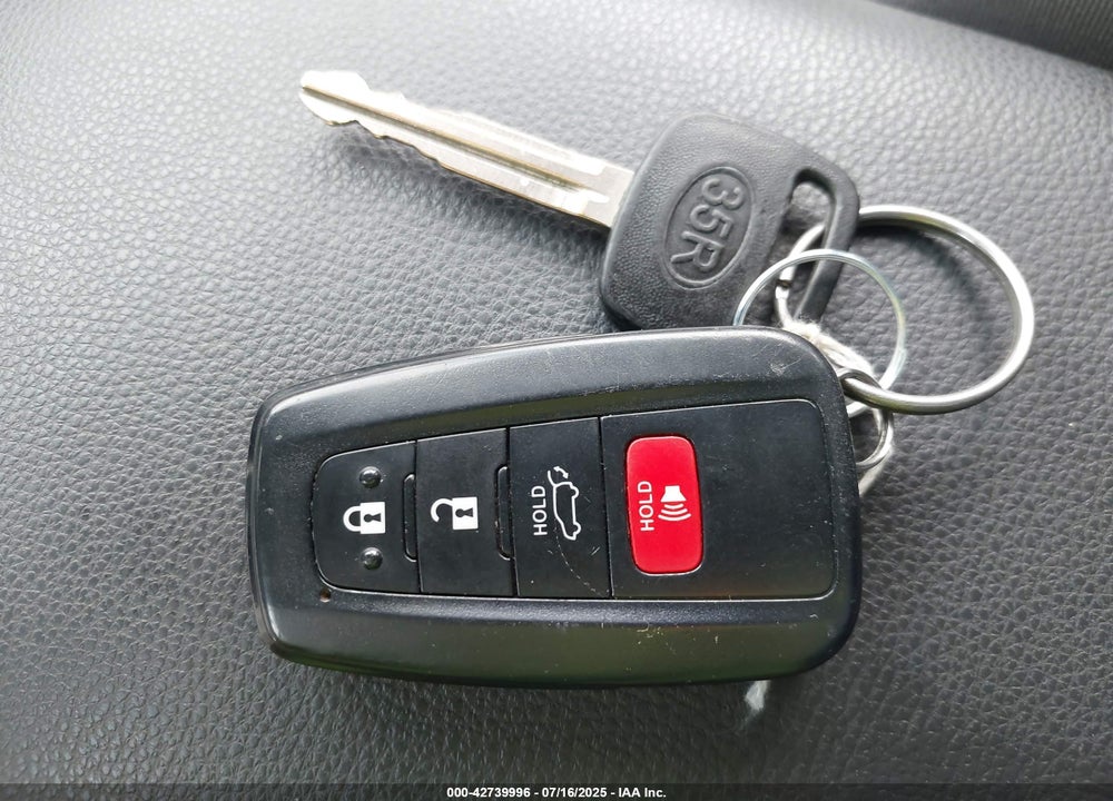 2023 TOYOTA RAV4 HYBRID VIN: JTMRWRFV3PD189078