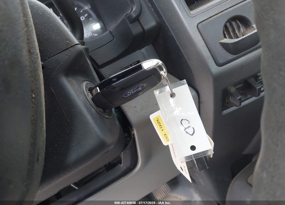 2019 FORD F-350 CHASSIS XL VIN: 1FD8W3HT4KEF89511