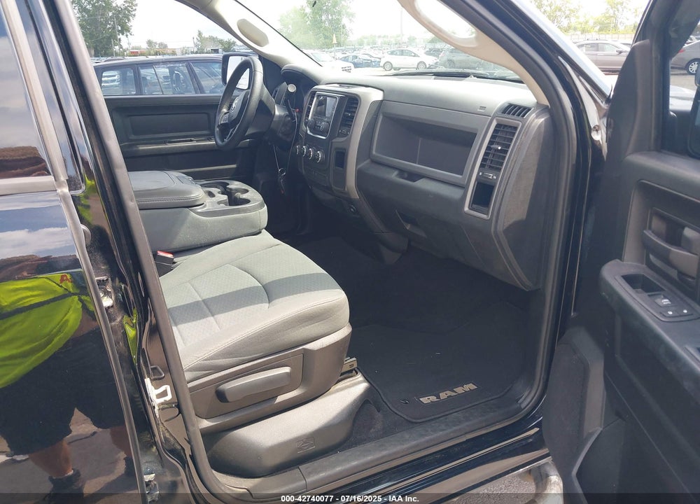 2013 RAM 1500 VIN: 1C6RR7FT1DS655471