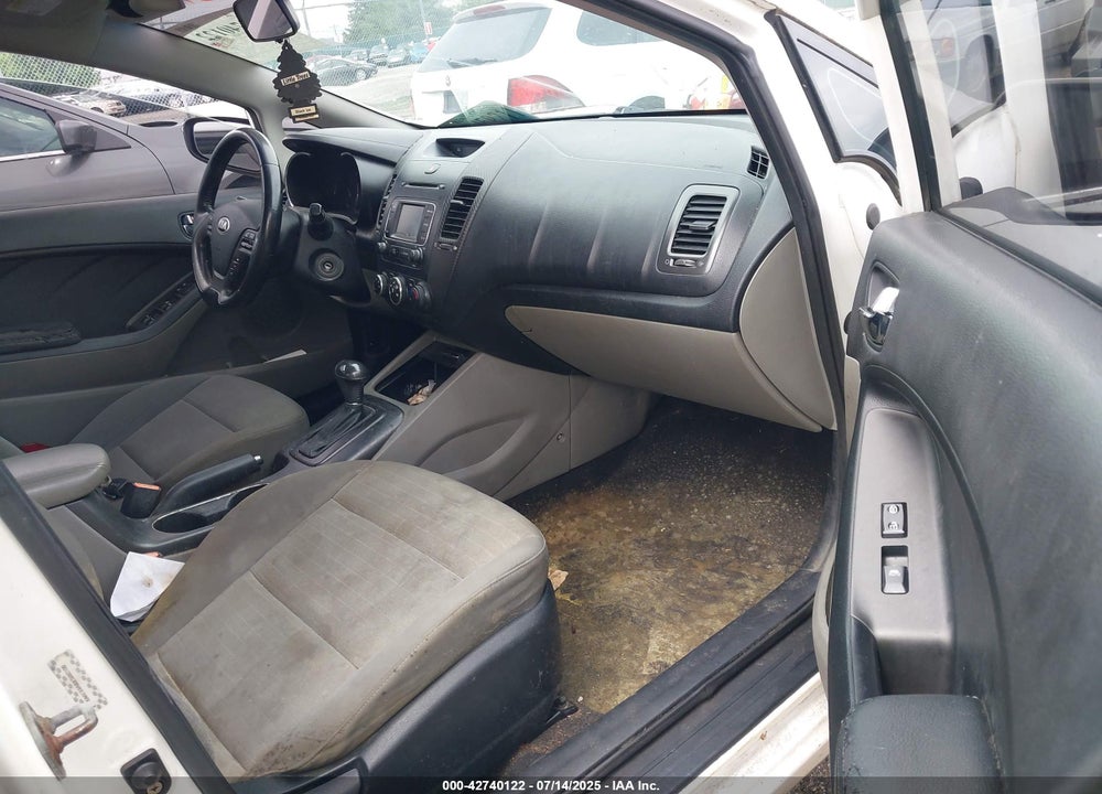 2014 KIA FORTE VIN: KNAFX4A80E5093109
