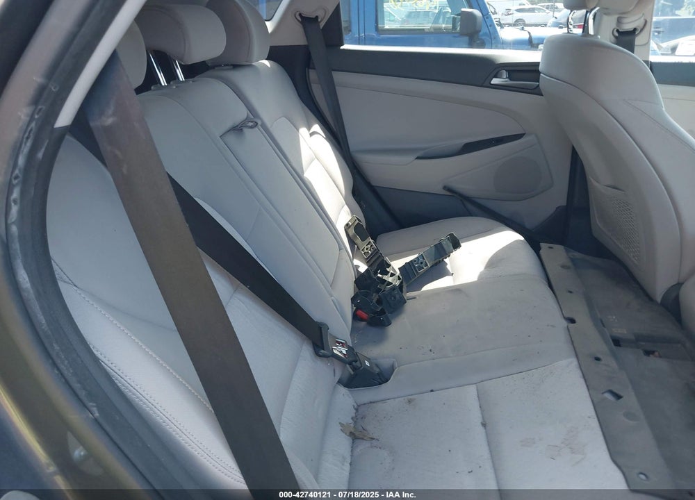 2016 HYUNDAI TUCSON VIN: KM8J3CA40GU068750