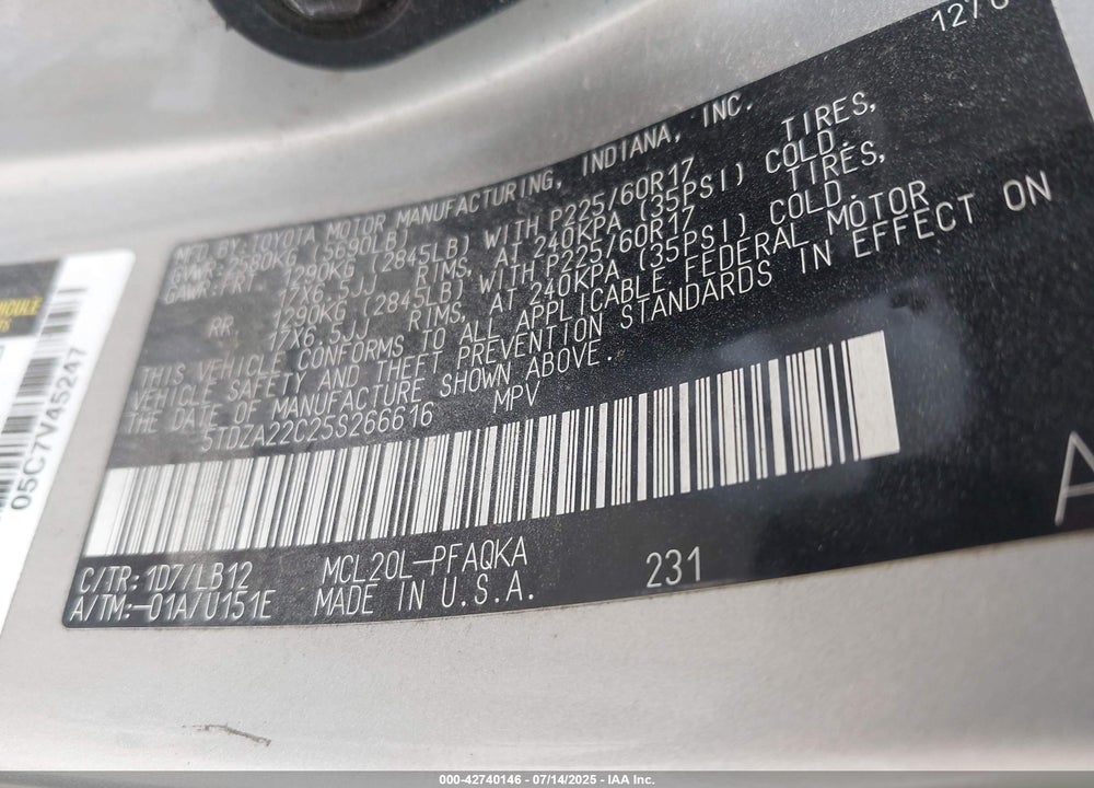 2005 TOYOTA SIENNA XLE LIMITED VIN: 5TDZA22C25S266616