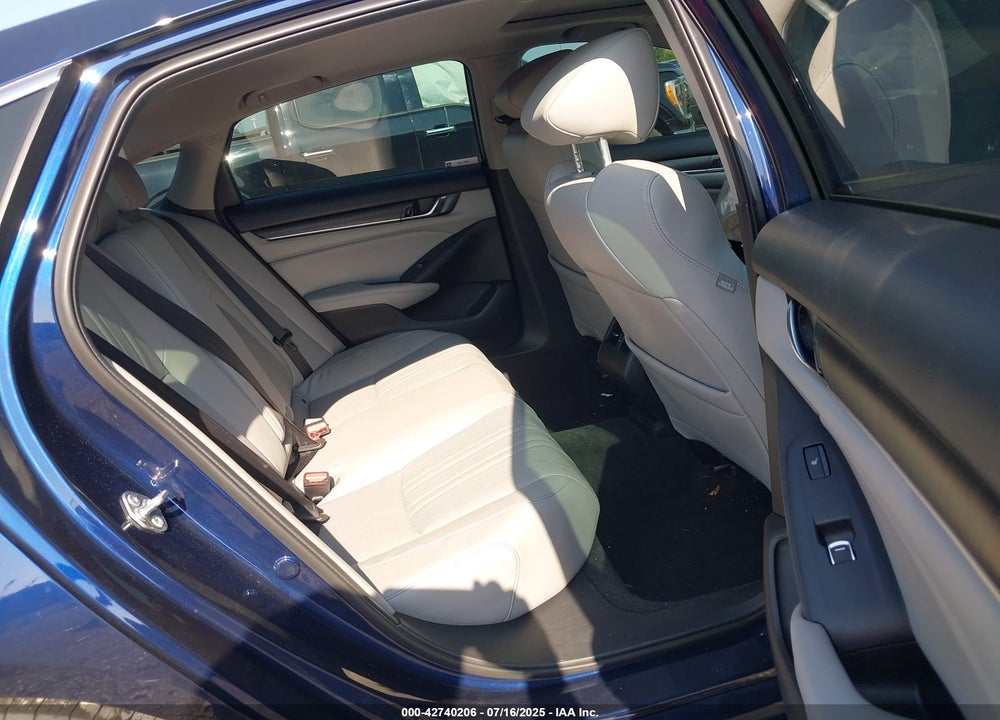 2018 HONDA ACCORD VIN: 1HGCV3F96JA003262