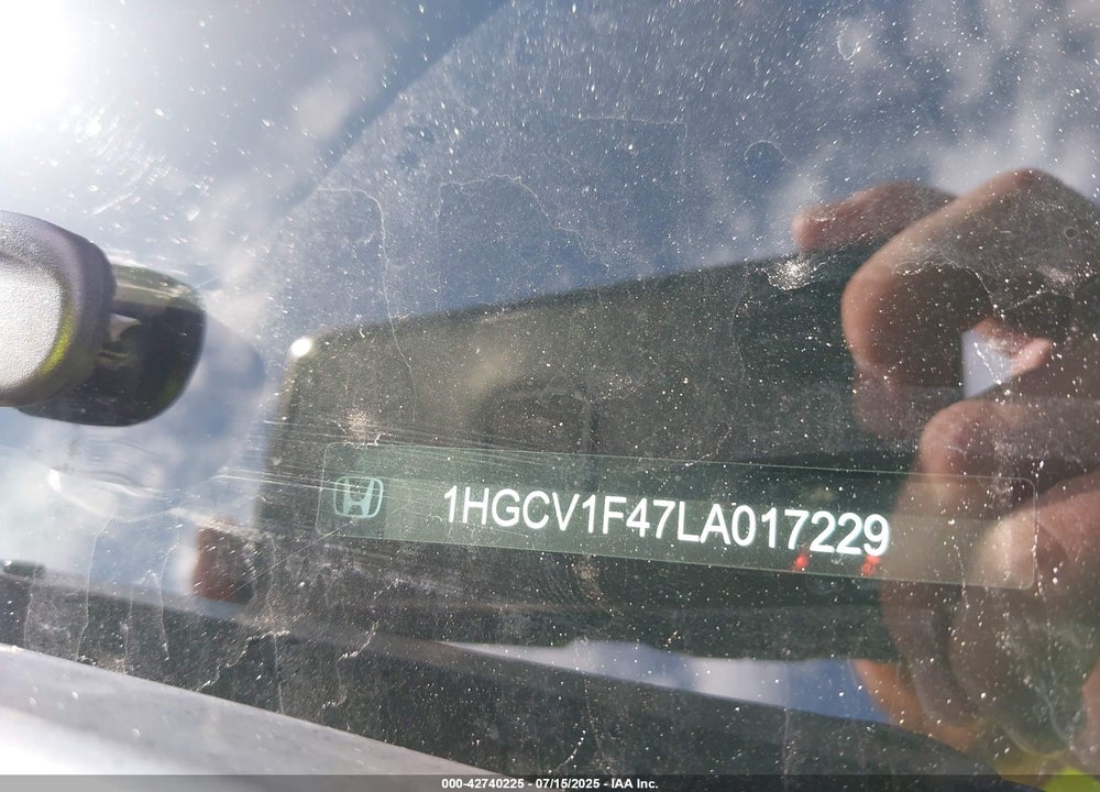 2020 HONDA ACCORD VIN: 1HGCV1F47LA017229
