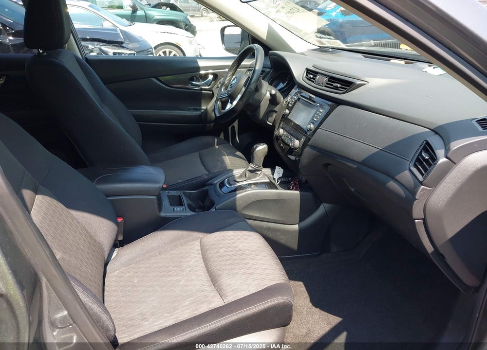 2017 NISSAN ROGUE VIN: JN8AT2MV6HW281733