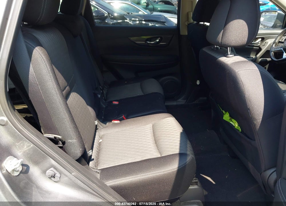 2017 NISSAN ROGUE VIN: JN8AT2MV6HW281733