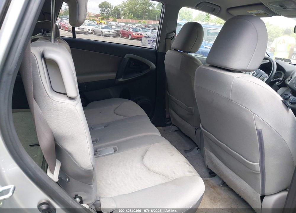 2010 TOYOTA RAV4 VIN: JTMBF4DVXA5033077