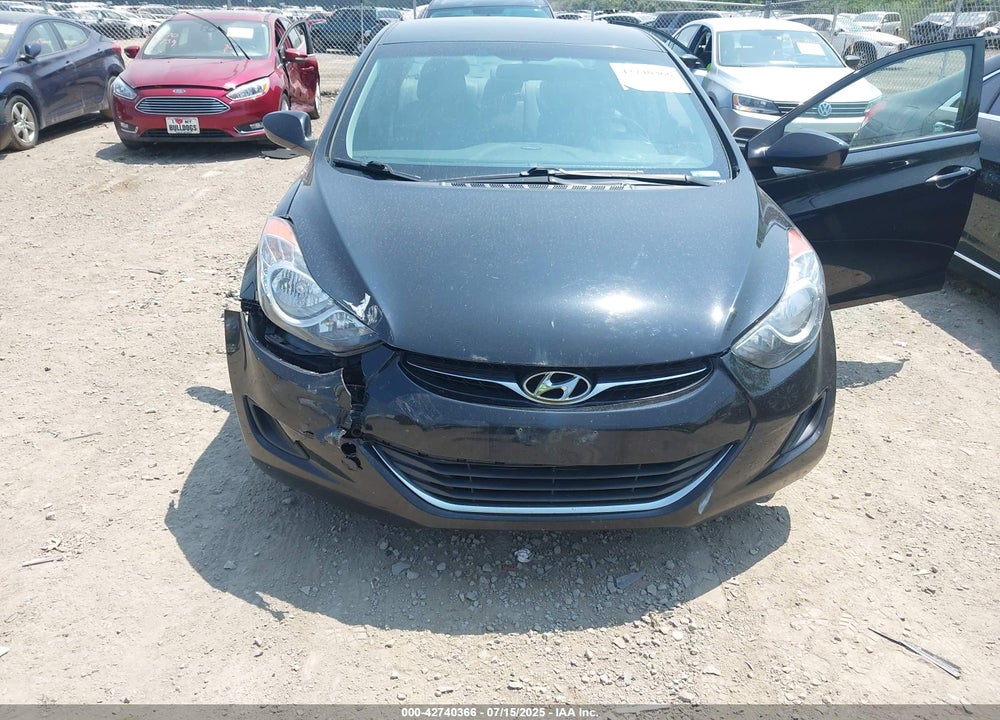 2013 HYUNDAI ELANTRA VIN: 5NPDH4AE6DH214334