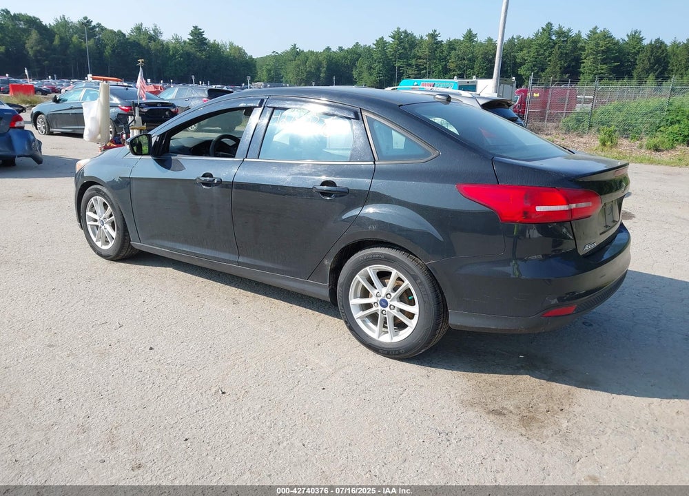 2015 FORD FOCUS VIN: 1FADP3F25FL205219