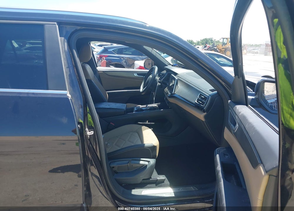 2024 VOLKSWAGEN ATLAS CROSS SPORT VIN: 1V2WE2CA4RC208971