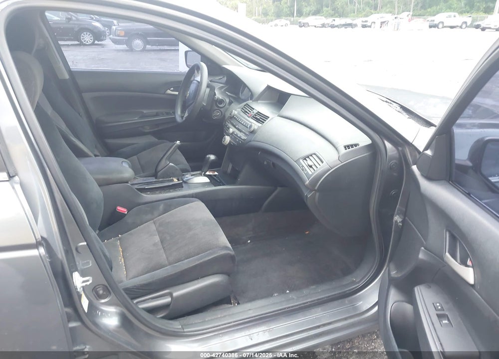 2008 HONDA ACCORD VIN: 1HGCP26468A024499