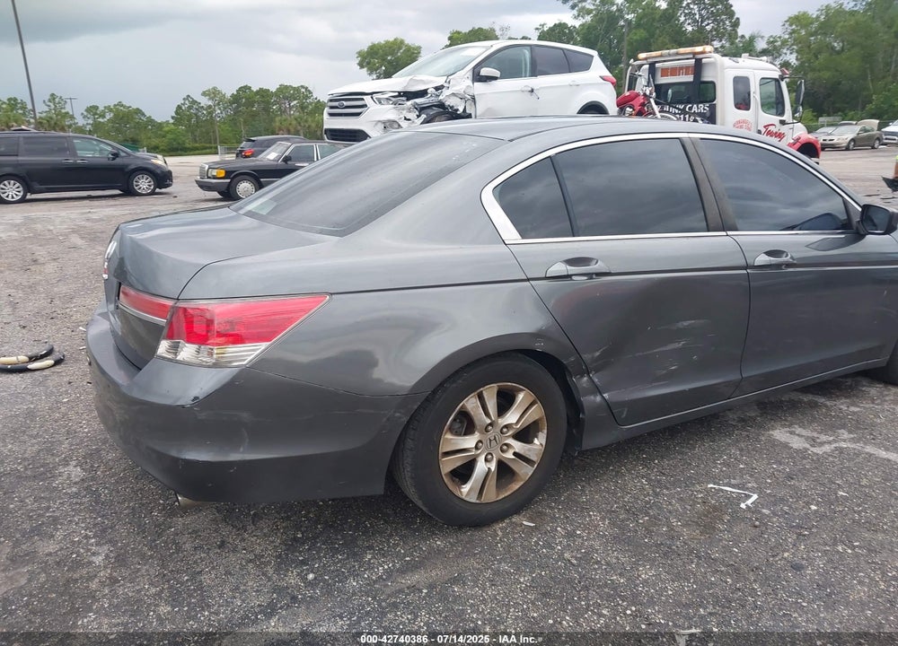 2008 HONDA ACCORD VIN: 1HGCP26468A024499