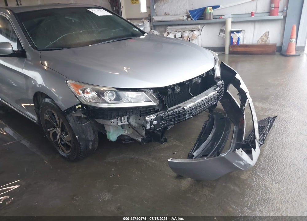 2017 HONDA ACCORD VIN: 1HGCR2F39HA285935