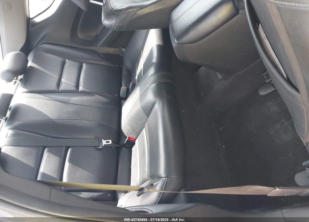 2015 HONDA ACCORD VIN: 1HGCT2B85FA009123
