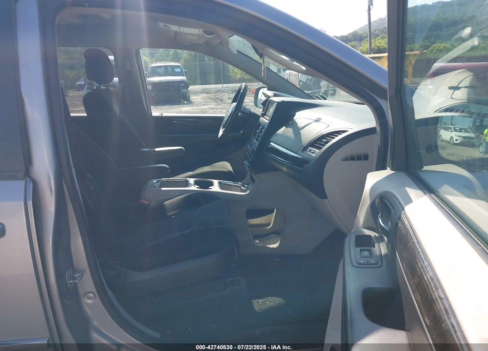 2016 DODGE GRAND CARAVAN SXT VIN: 2C4RDGCG2GR324984