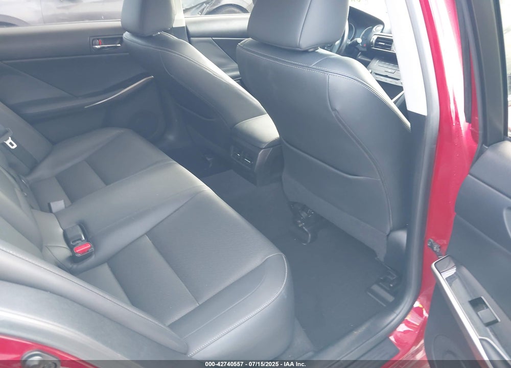 2015 LEXUS IS 250 VIN: JTHBF1D22F5070781