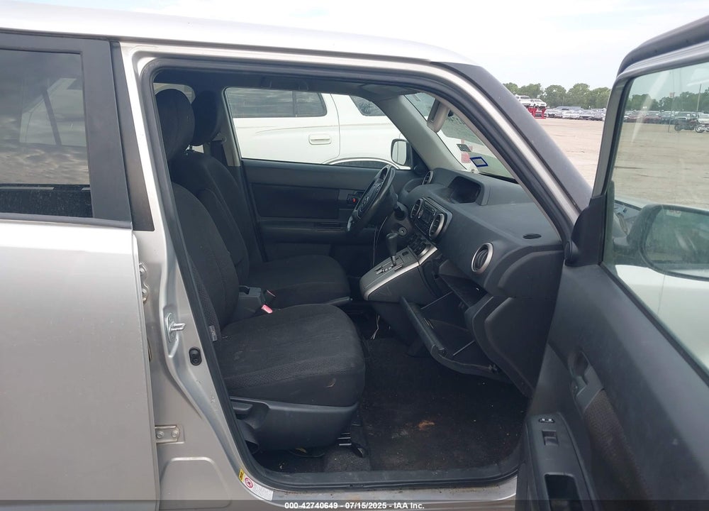 2008 SCION XB VIN: JTLKE50E281005505