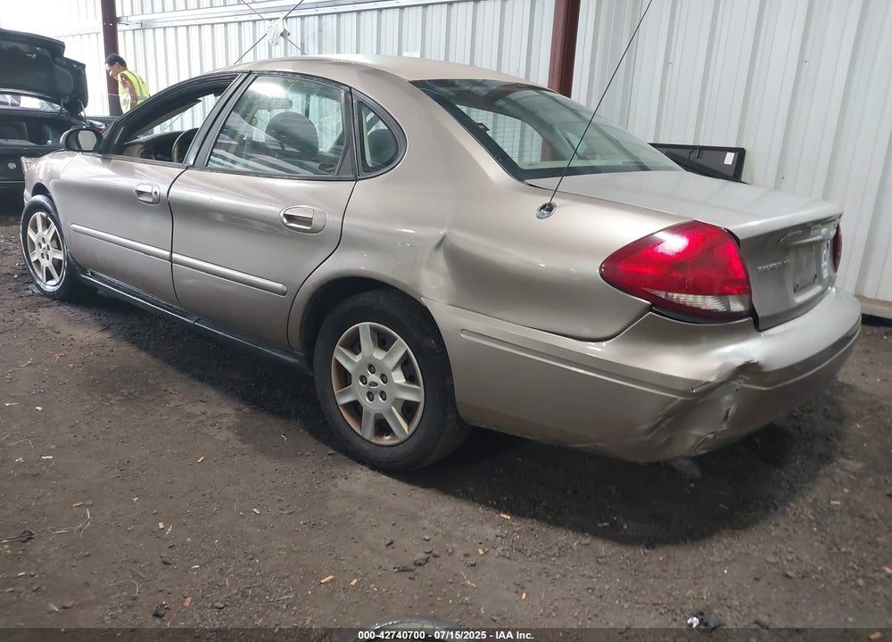 2006 FORD TAURUS SE VIN: 1FAHP53236A241102