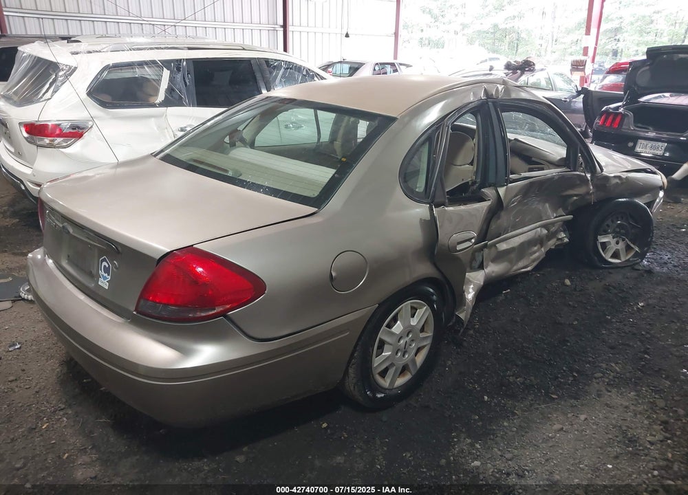 2006 FORD TAURUS SE VIN: 1FAHP53236A241102