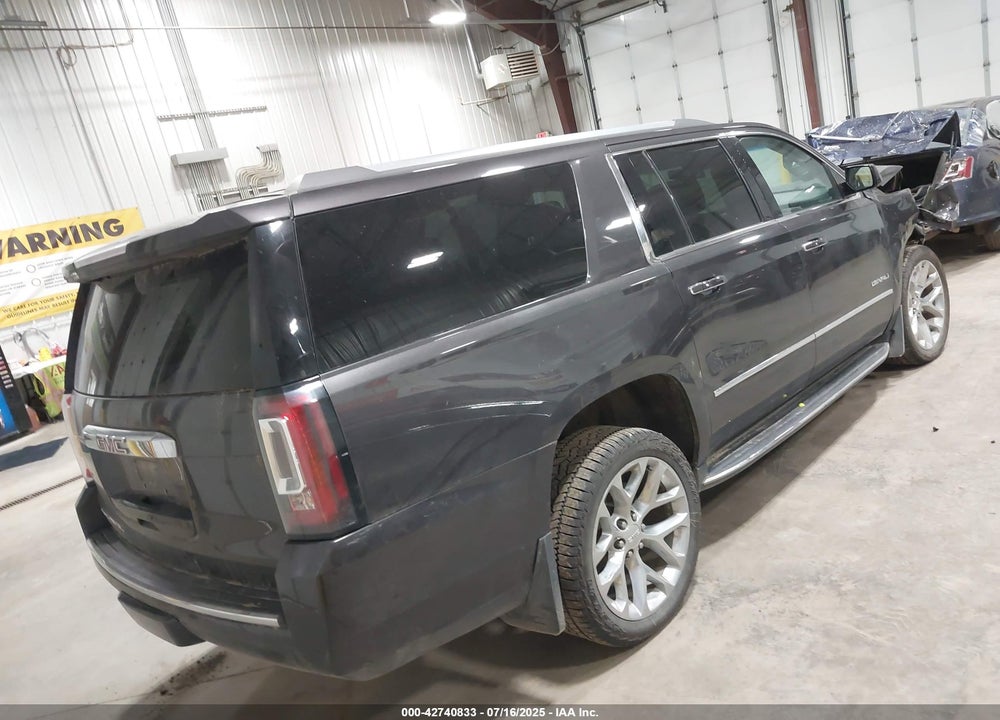 2018 GMC YUKON XL VIN: 1GKS2HKJ3JR239843