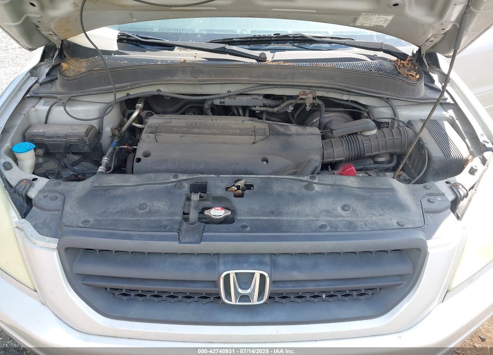 2004 HONDA PILOT EX VIN: 2HKYF18474H558466