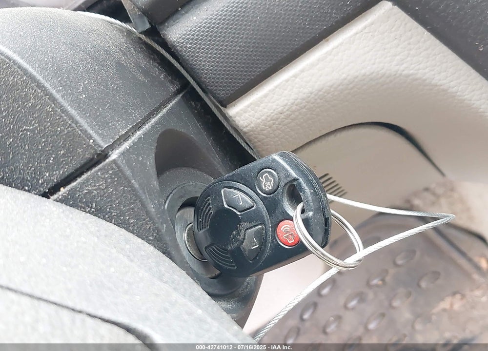2008 FORD FUSION VIN: 3FAHP06ZX8R111239