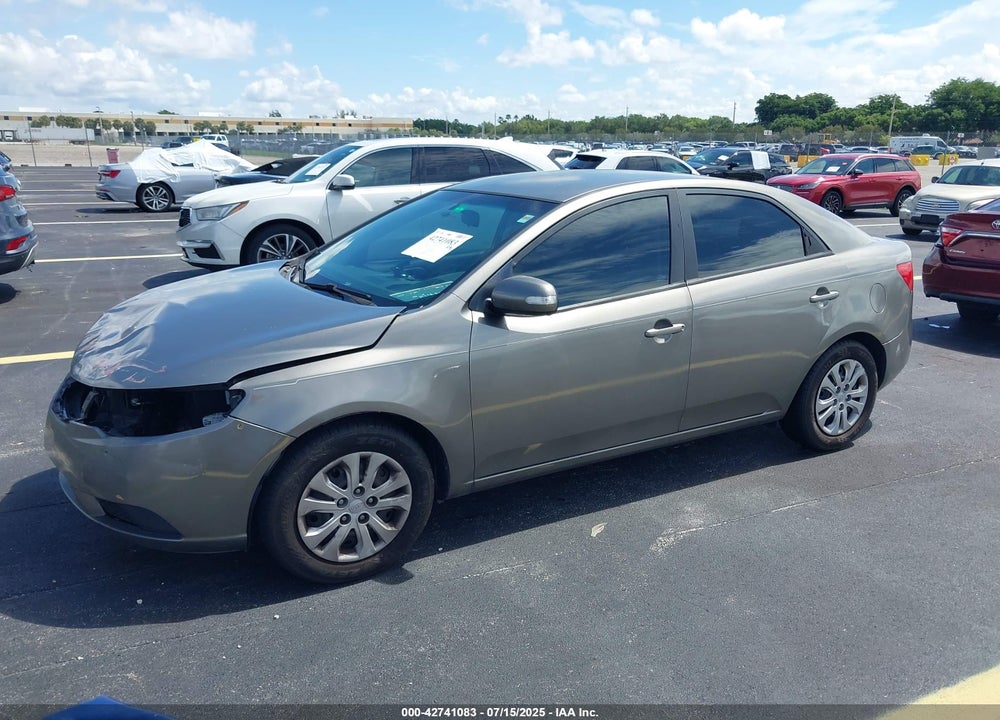 2010 KIA FORTE EX VIN: KNAFU4A2XA5844621