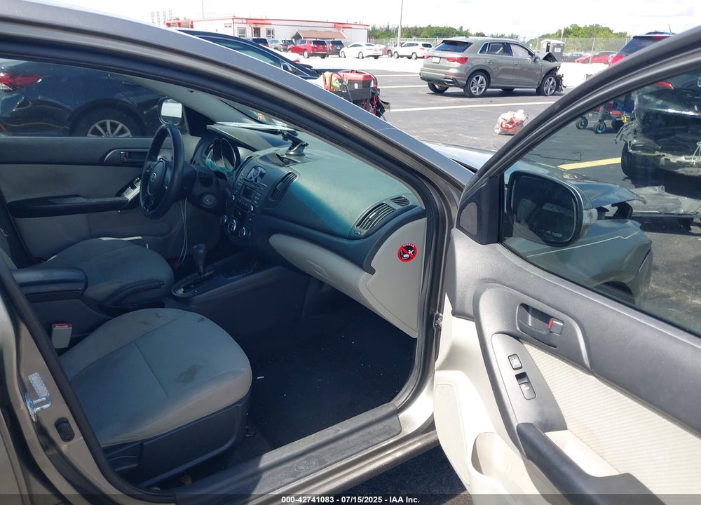 2010 KIA FORTE EX VIN: KNAFU4A2XA5844621