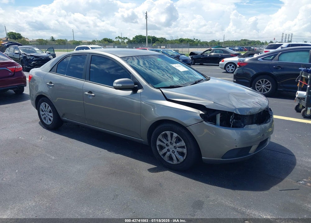 2010 KIA FORTE EX VIN: KNAFU4A2XA5844621