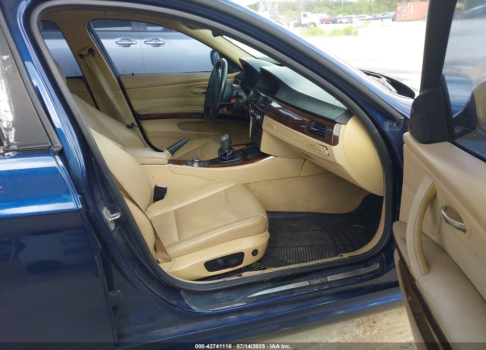 2011 BMW 3 SERIES VIN: WBAPK5C55BA661482