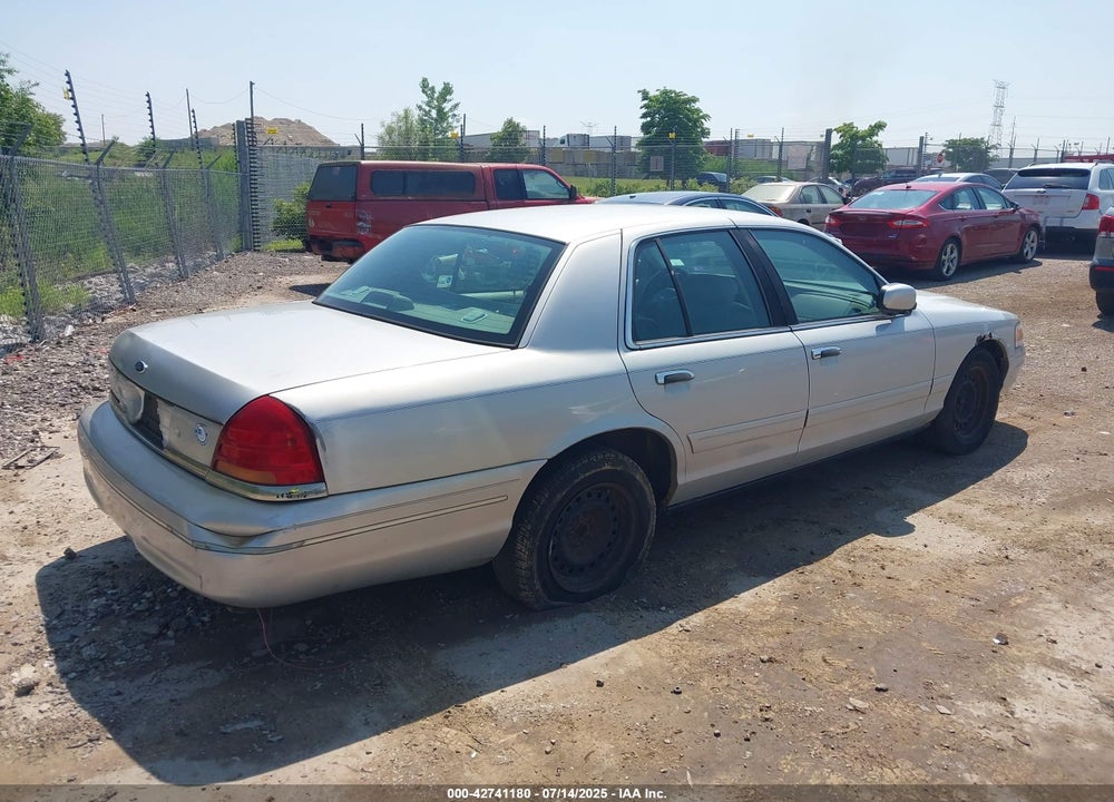 2001 FORD CROWN VICTORIA LX VIN: 2FAFP74W71X122523