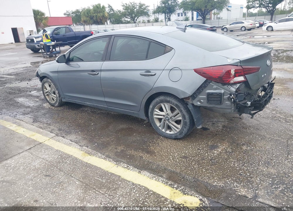 2019 HYUNDAI ELANTRA VIN: KMHD84LF0KU844788