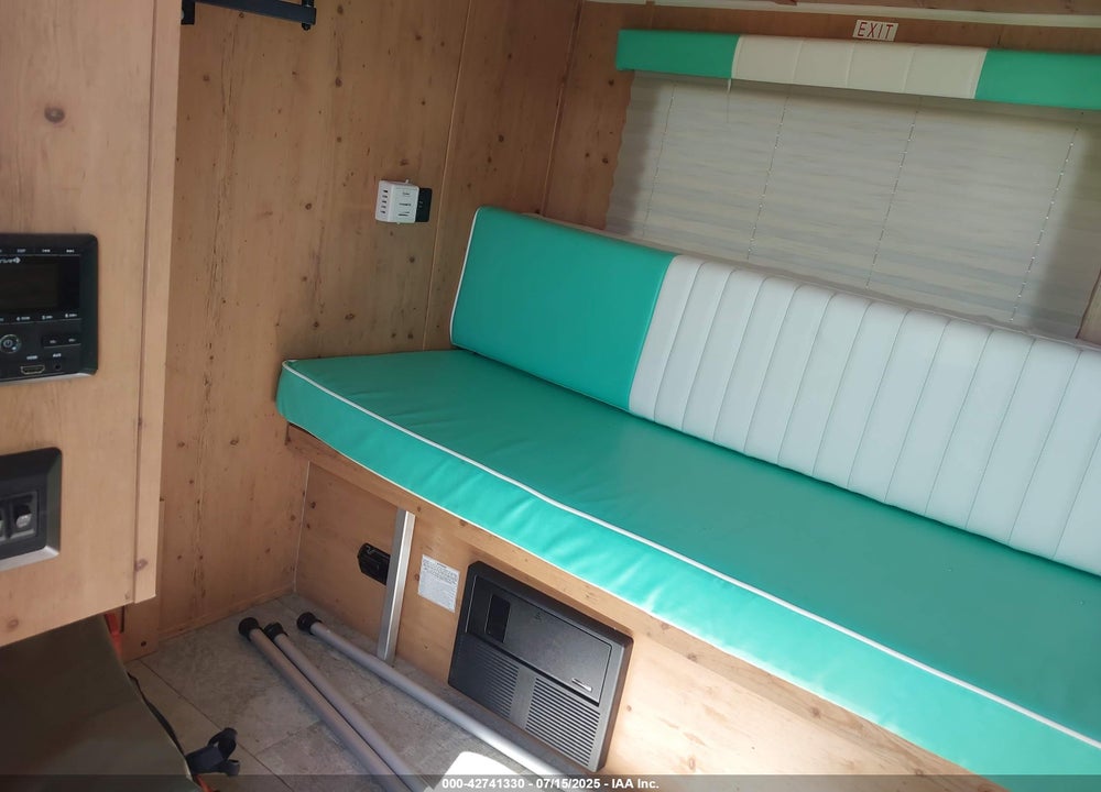 2022 SUNSET SUNRAY SPORT 109 TRAVEL TRAILER 12 FT VIN: 7J3S1EA14NS006336