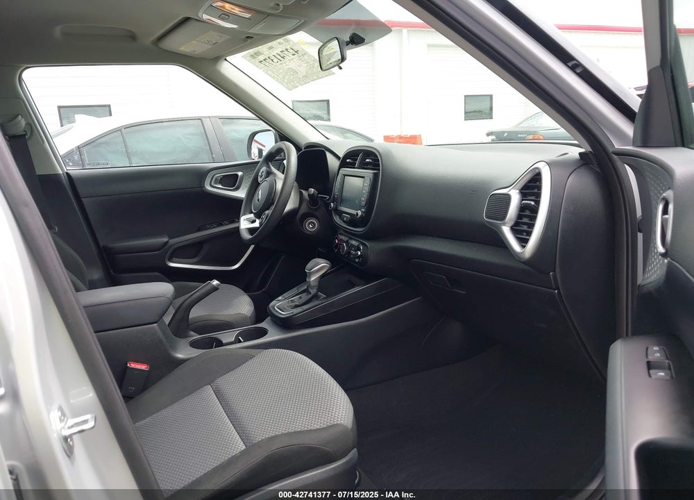 2021 KIA SOUL VIN: KNDJ23AU1M7792710
