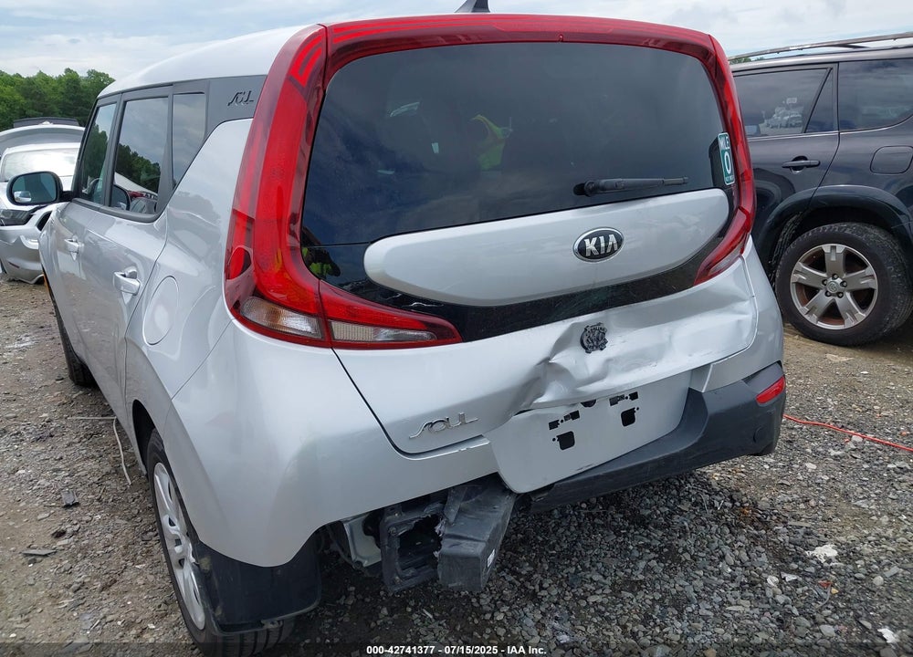 2021 KIA SOUL VIN: KNDJ23AU1M7792710