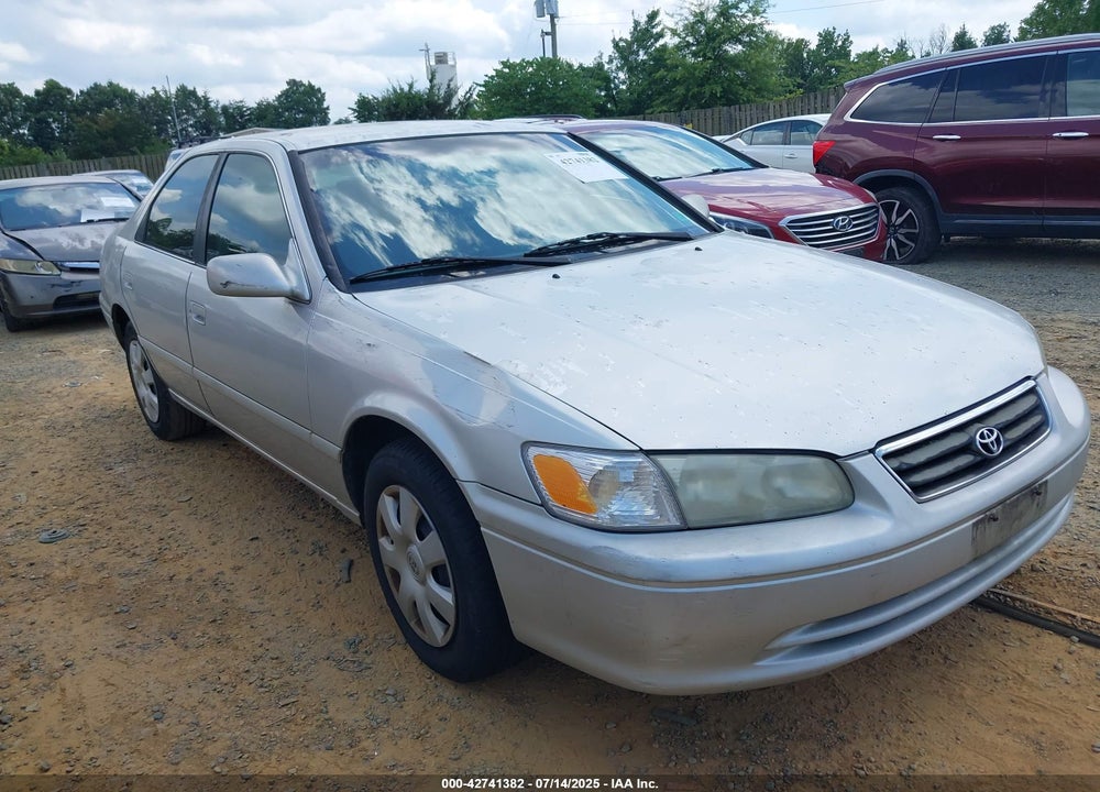 2001 TOYOTA CAMRY LE VIN: 4T1BG22K21U808595