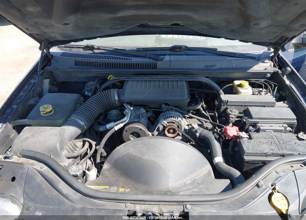 2005 JEEP GRAND CHEROKEE LAREDO VIN: 1J4GR48K35C518587