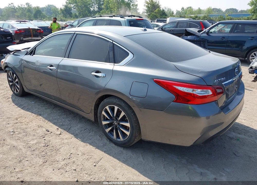 2018 NISSAN ALTIMA VIN: 1N4AL3AP7JC128217