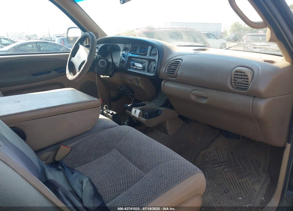 1998 DODGE RAM 1500 ST VIN: 3B7HF13Z4WG203561