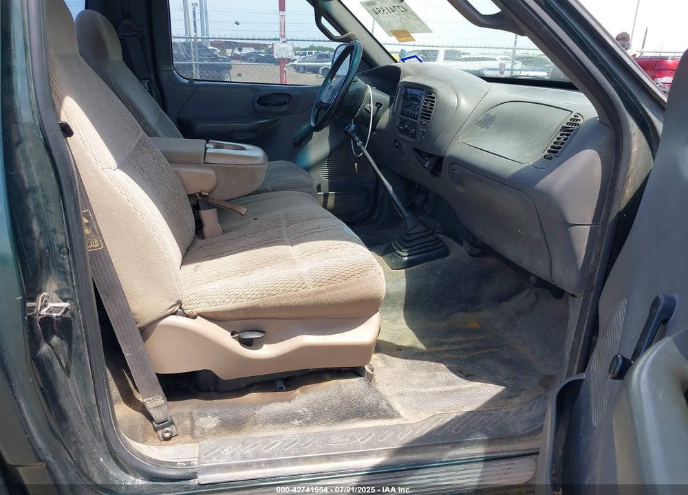 2001 FORD F-150 XL/XLT VIN: 1FTZF17241NA76392