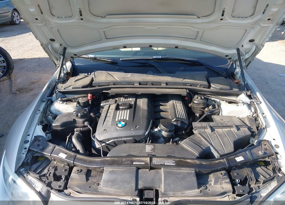 2013 BMW 3 SERIES VIN: WBADW7C58DE731331