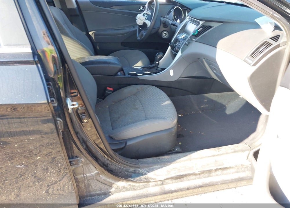 2011 HYUNDAI SONATA VIN: 5NPEB4ACXBH118515