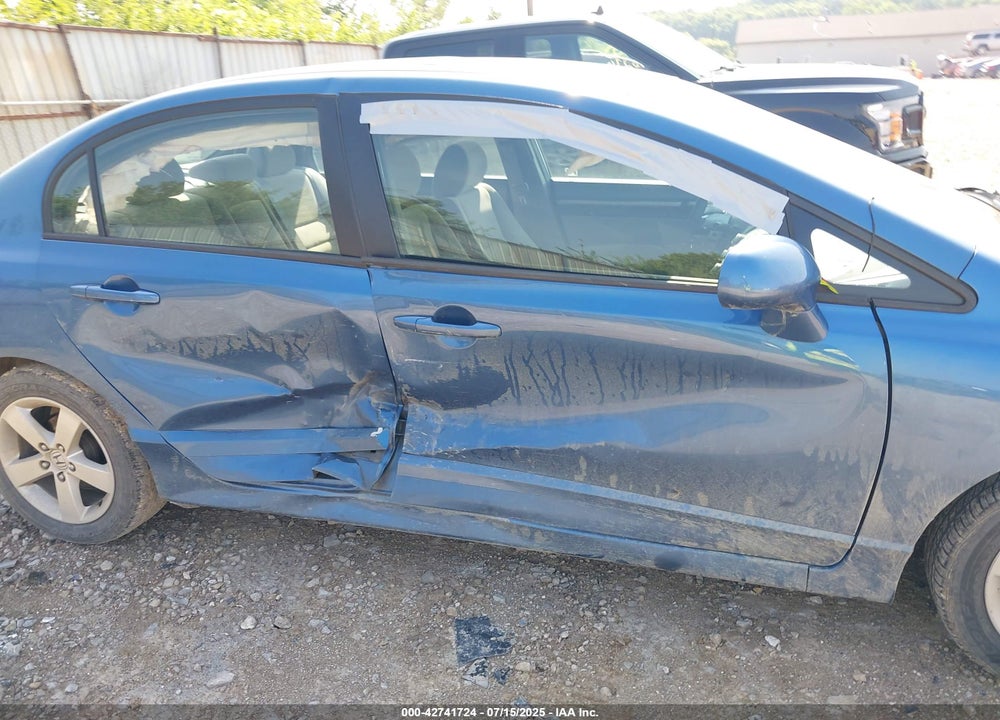 2007 HONDA CIVIC VIN: 1HGFA168X7L025587