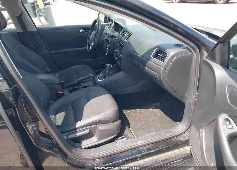 2012 VOLKSWAGEN JETTA 2.5L SE VIN: 3VWDX7AJ9CM416012