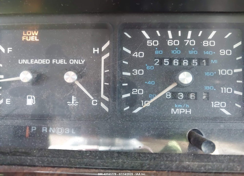 1991 CHRYSLER NEW YORKER FIFTH AVENUE VIN: 1C3XY66R1MD287237