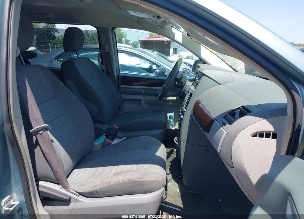 2010 CHRYSLER TOWN & COUNTRY TOURING VIN: 2A4RR5D17AR176610